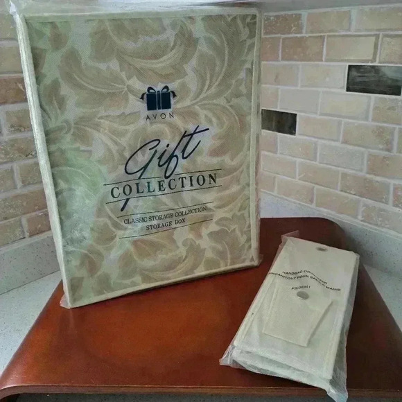 Gift Collection by Avon Other - Box 2 Storage by GIFT Collection and handbag organizer